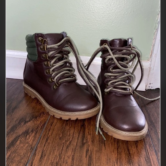 Tommy Hilfiger Other - Tommy Hilfiger boots